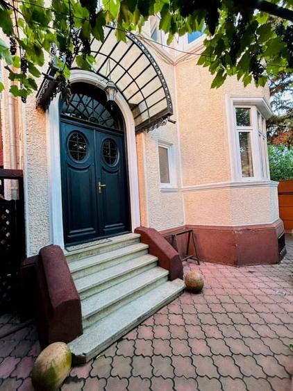 Casa individuala, gradina, Dorobanti, metrou Piata Romana - 1