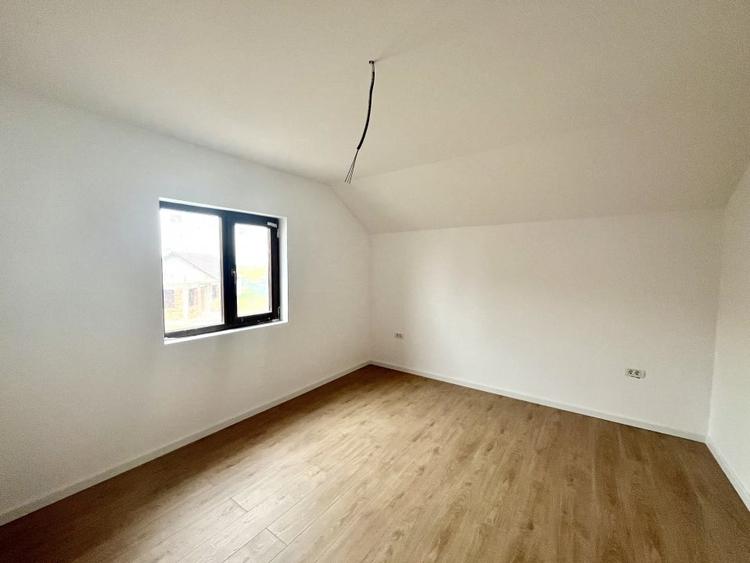 Finalizata, Casa Individuala, Asfalt - 9