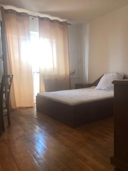 De inchiriat 4 camere decomandat Blv Mircea Voda - 3