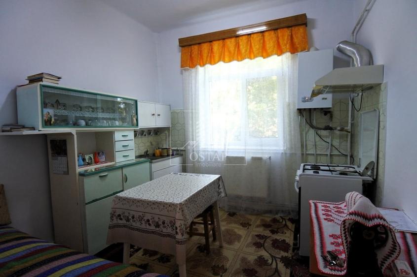 Aviatori-langa Politie-etajul 1-decomandat-centrala+boxa la subsol - 7