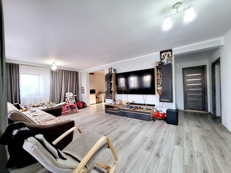 CASA INDIVIDUALA. APROAPE DE ORAS. 710 MP TEREN. - 1