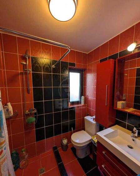 De vanzare casa tip duplex in Flore?ti, intr-o zona exclusiv de case ! - 6