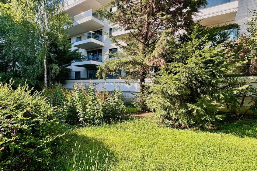 Apartament cu 5 camere decomandat în Floreasca