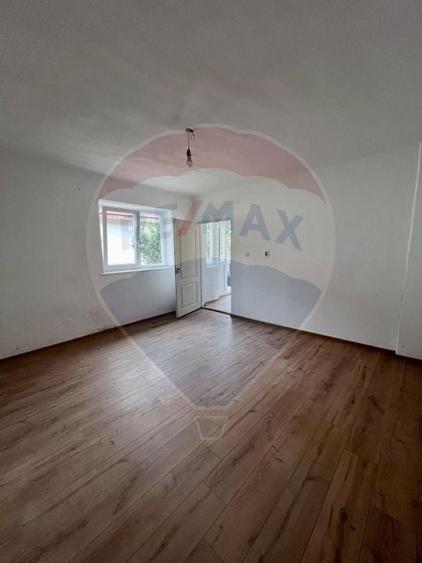 Casă / Vilă cu 5 camere de vânzare - 6