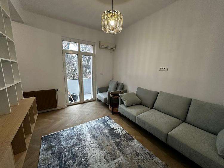 Vatra Luminoasa, Spital Monza - 6