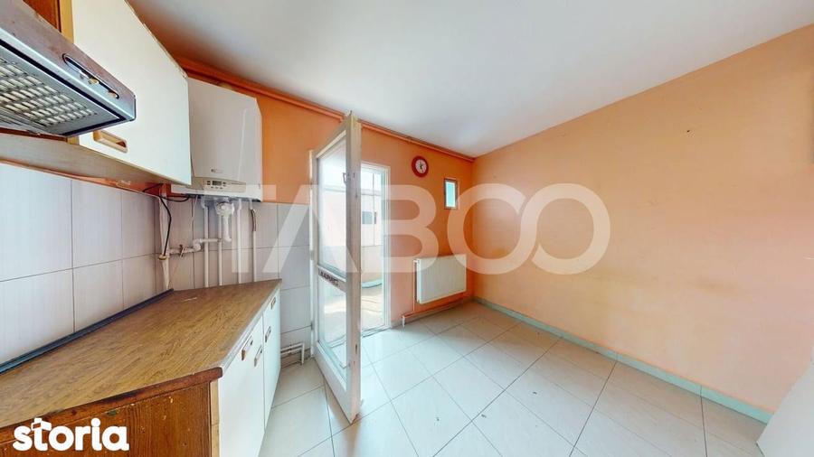 Strand etaj 1 Apartament decomandat 50 mpu balcon pivnita - 4