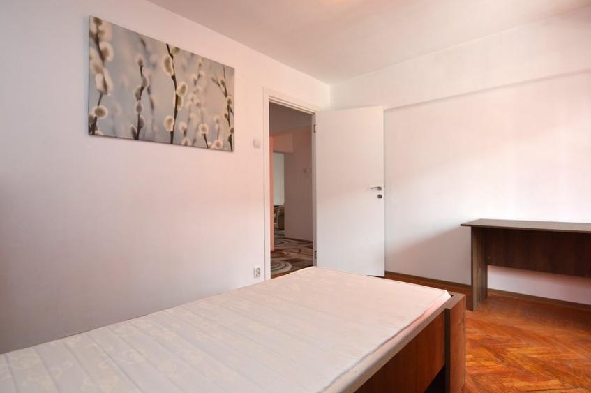 VANZARE APARTAMENT 4 CAMERE UNIRII – SFANTA VINERI - 21