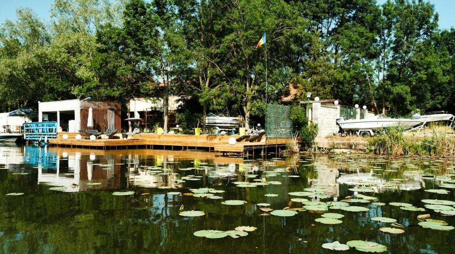 SE VINDE VILA CU DESCHIDERE LA LACUL SNAGOV LA CEL MAI MIC PRET - 1