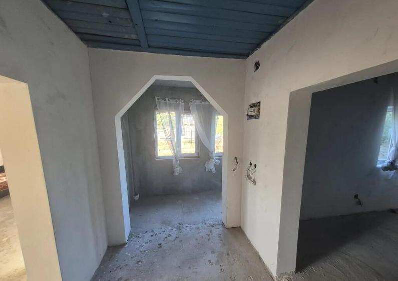 Casa si teren 3500mp in comuna Amaru/BZ ~ 4 camere ~ renovata in 2025 - 1