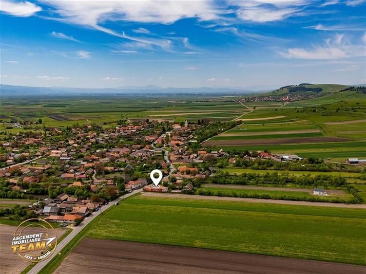 FILM! Pe 1.200mp teren, Rezidenta cu gradina inflorata,aproape de Tragu Secuiesc - 29