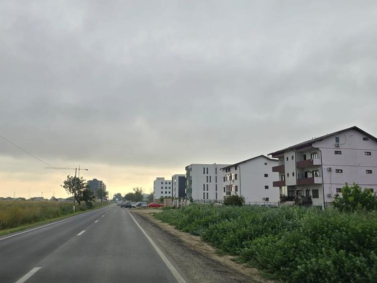 Teren de vanzare in Lazu la sos.Cumpenei - 2