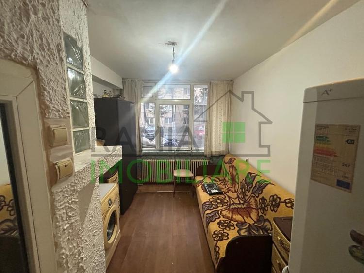 Garsoniera de vanzare in Tractorul - 9