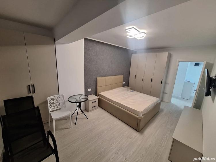 Inchiriez studio zona Zavoi - 1