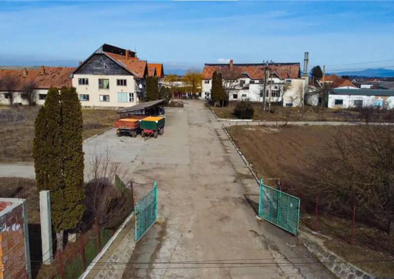 FILM! Complex agrozootehnic cu traditie, echipat,pretios pot - 6