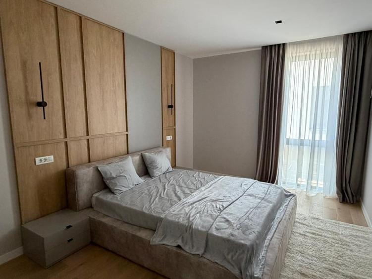 Casă individuală cu 5 camere cu Canalizare în Central