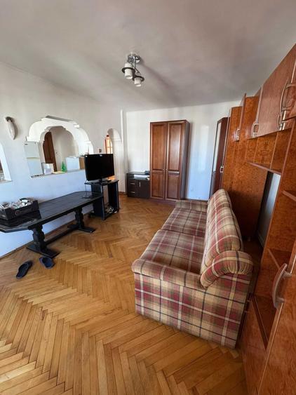 Apartament cu 4 camere decomandat în Fortuna