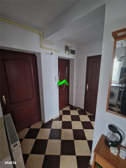 Apartament de vanzare 3 camere Sibiu Cisnadie - 1