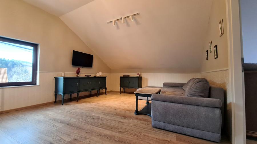 DESCOPERĂ FRUMUSEȚEA BRASOVULUI CASĂ DE LUX CU DOUĂ APARTAMENTE LA CHEIE - SCHEi - 15