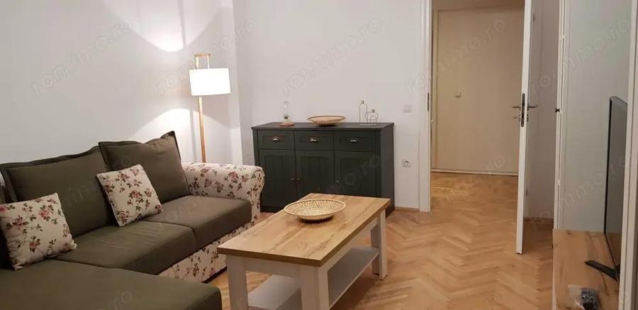 De inchiriat in zona Vatra Luminoasa un apartament cu 3 camere - 6