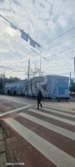 Casa spatioasa 9 camere /320 m utili/singur curte / Scoala Iancului- 444000 Euro - 1