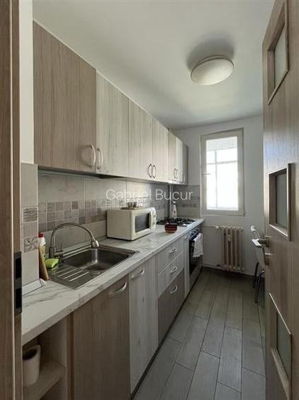 Apartament 2 camere Decomandat Bdul. Alexandru Obregia Apartament 2 camere Decomandat Bdul. Alexandru Obregia