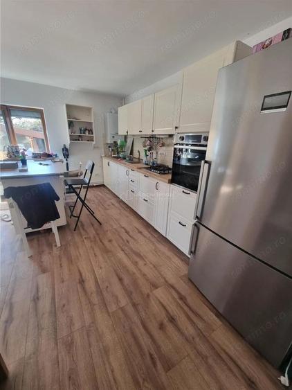 Casa-vila si teren in Nanov - 2