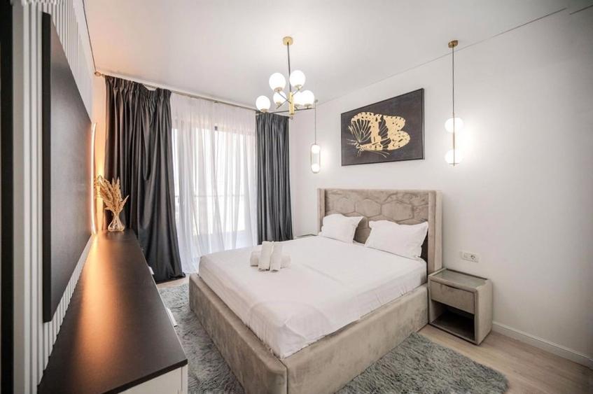 Vedere spre mare, vibe de catalog si o terasa cat un podium de moda. - 2