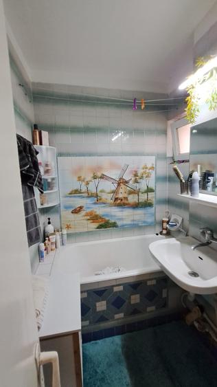 KM.4-5 APARTAMENT 3 CAMERE , MOBILAT, UTILAT, CENTRALA GAZ, LOC PARCARE , BOXA - 13