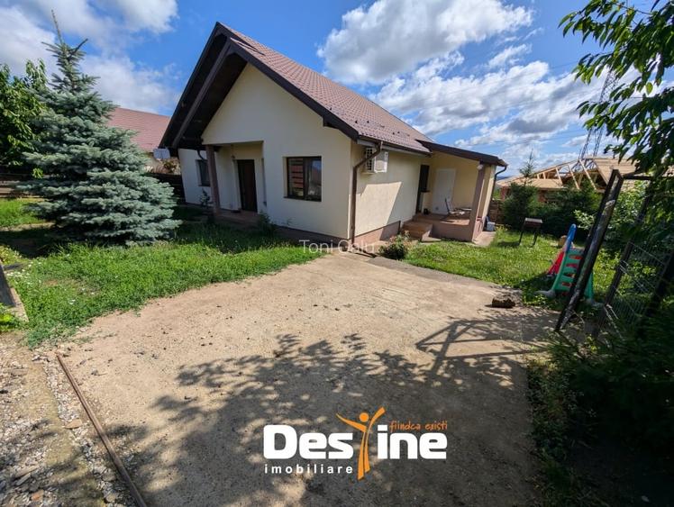 Casa individuala P+Pod 3 camere 89 mp mobilata utilata pod mansardabil - Horpaz