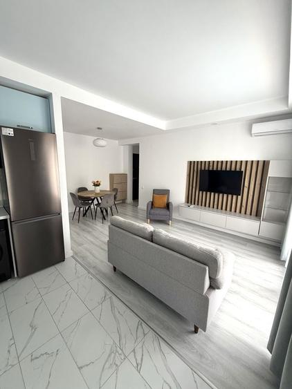Apartament cu 3 camere decomandat în Ștefăneștii de Jos