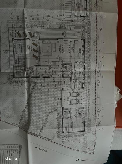 Casă cu Teren 2000 Mp în Central