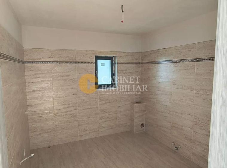 Duplex cu 4 camere cu Canalizare în Horpaz