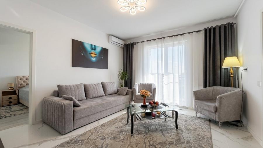 Apartament cu 2 camere semidecomandat, mobilat în Dobroești
