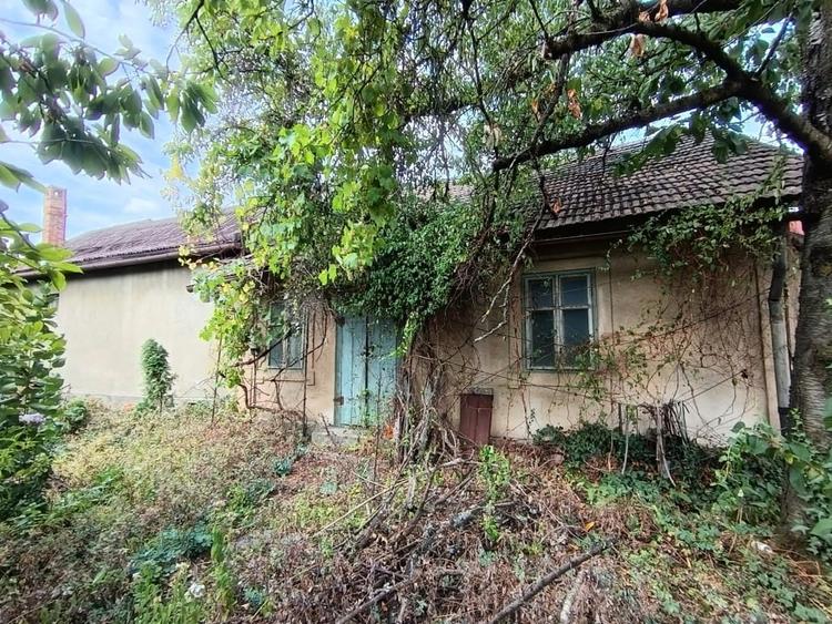 Casă individuală cu 5 camere cu Canalizare în Orașul Vechi