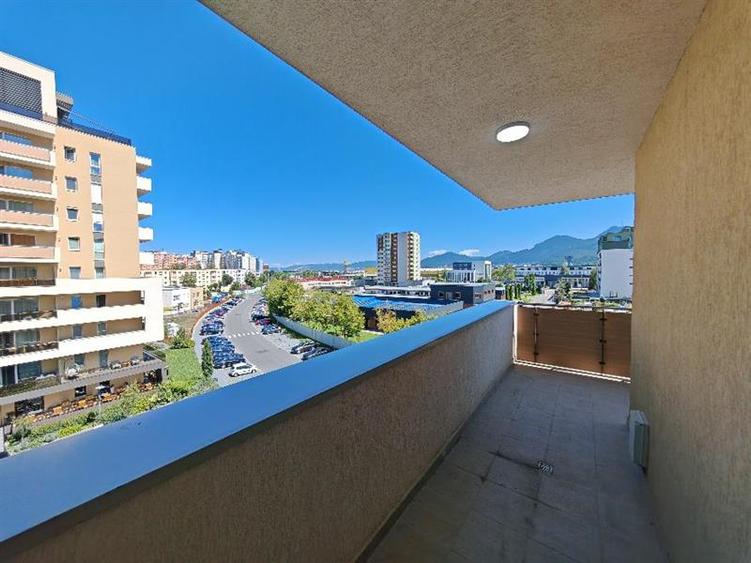 Apartament cu 3 camere decomandat, mobilat în Astra