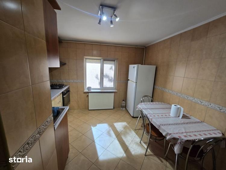 Apartament cu 3 camere în Trivale
