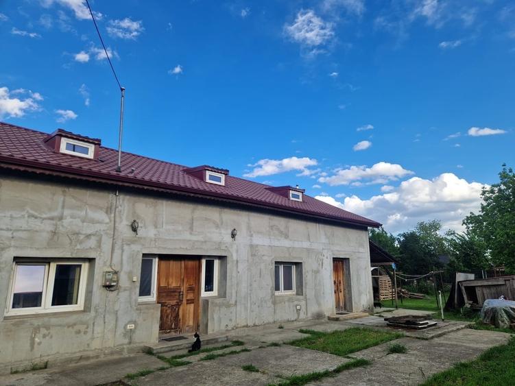 Casă cu 5 camere cu Teren 900 Mp în Tunari