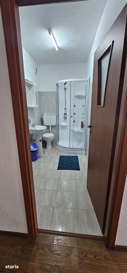 Apartament cu 3 camere în Central — fotografia 3
