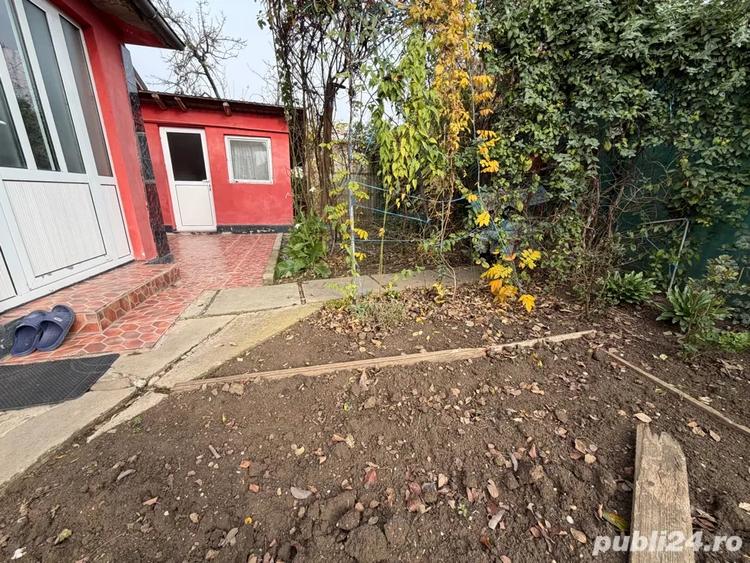 Casă cu 3 camere cu Teren 330 Mp în Central
