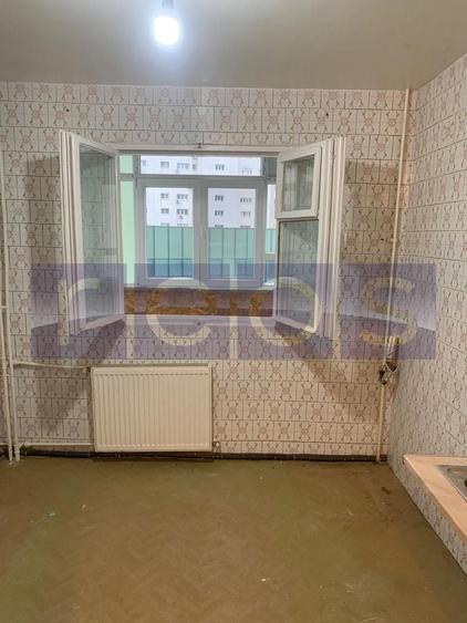 Apartament cu 3 camere decomandat în Vitan Mall