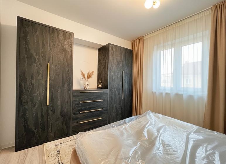 Apartament cu 3 camere decomandat, mobilat în Galata