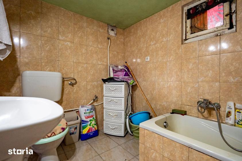 Casă cu 2 camere cu Teren 1068 Mp în Iorga