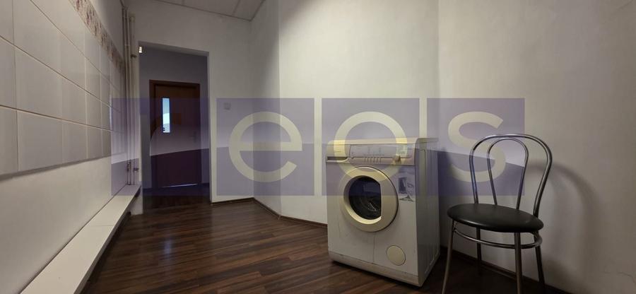 Apartament cu 5 camere decomandat în Dorobanți