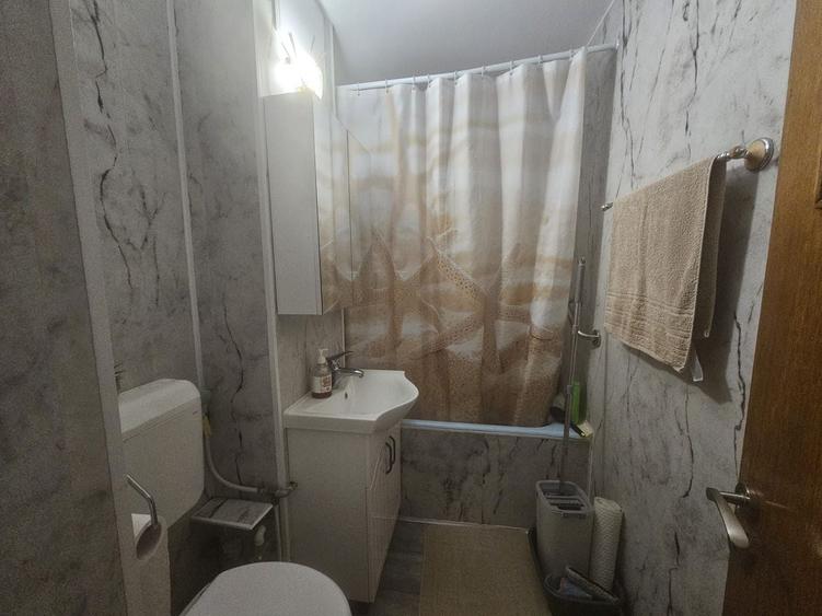 Apartament cu 4 camere decomandat în Exercițiu