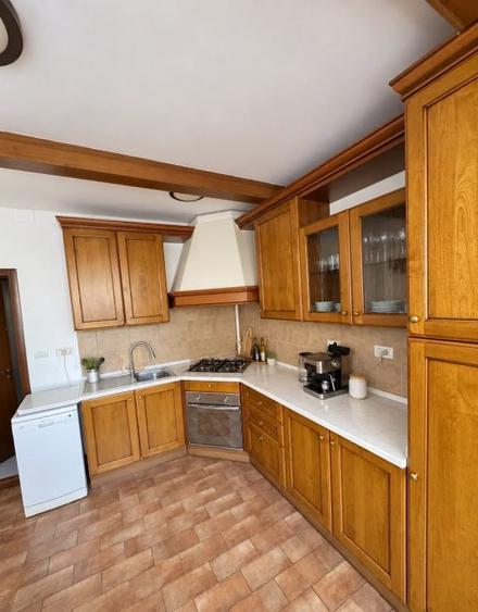 Apartament cu 3 camere decomandat, mobilat în Aviatorilor