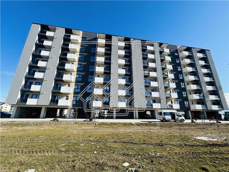 Apartament cu 3 camere nedecomandat în Șelimbăr