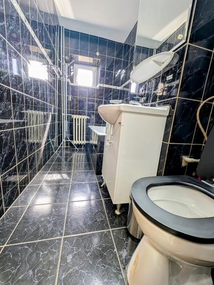 Liberty Mall-Rond Cosbuc,Nasaud stradal,bloc/scara impecabile,semimobilat,S-E - 8