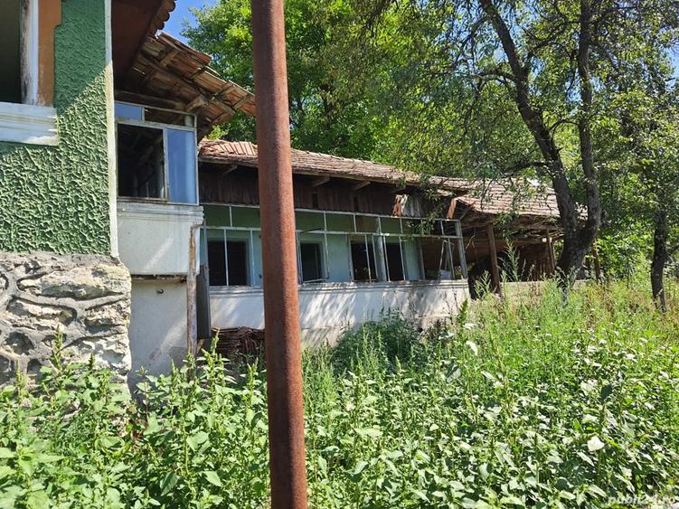 Casa veche de vanzare - 2