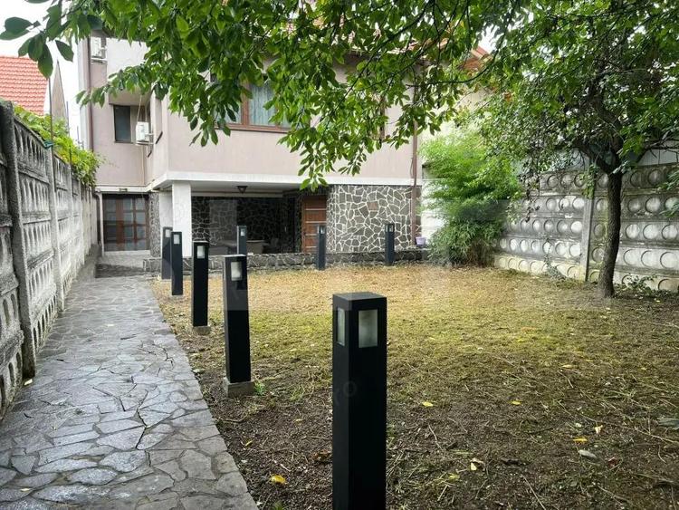 Casa 3 dormitoare, 200 mp, zona Semicentral - 6