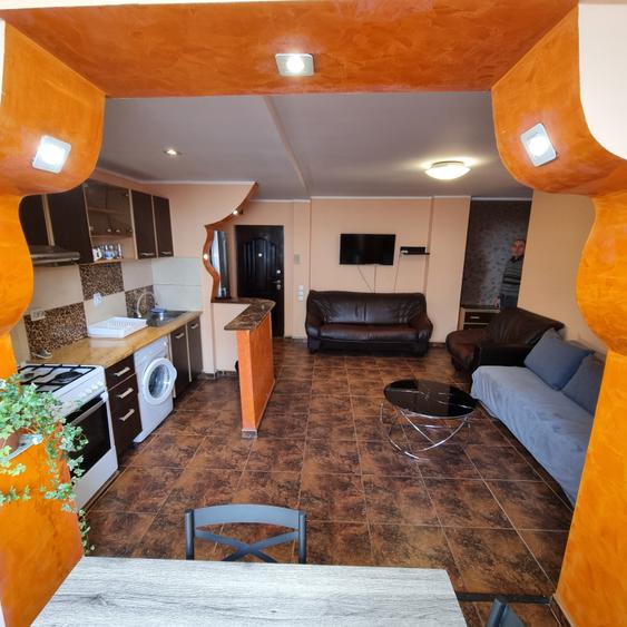 PIATA UNIRII , BD IC BRATIANU, LANGA METROU, AP 2 CAM MOBILAT SI UTILAT - 3